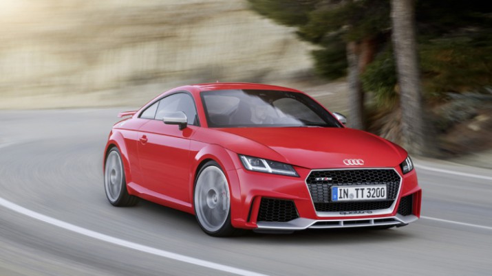 Россиянам представлена самая производительная версия купе Audi TT RS